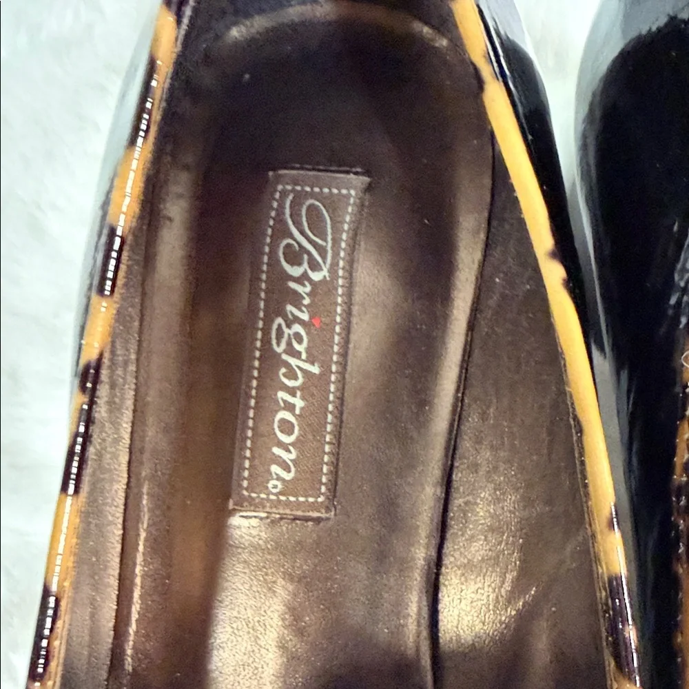 Brighton Actor patent leather loafers in‎ black with leopard print trim EUC